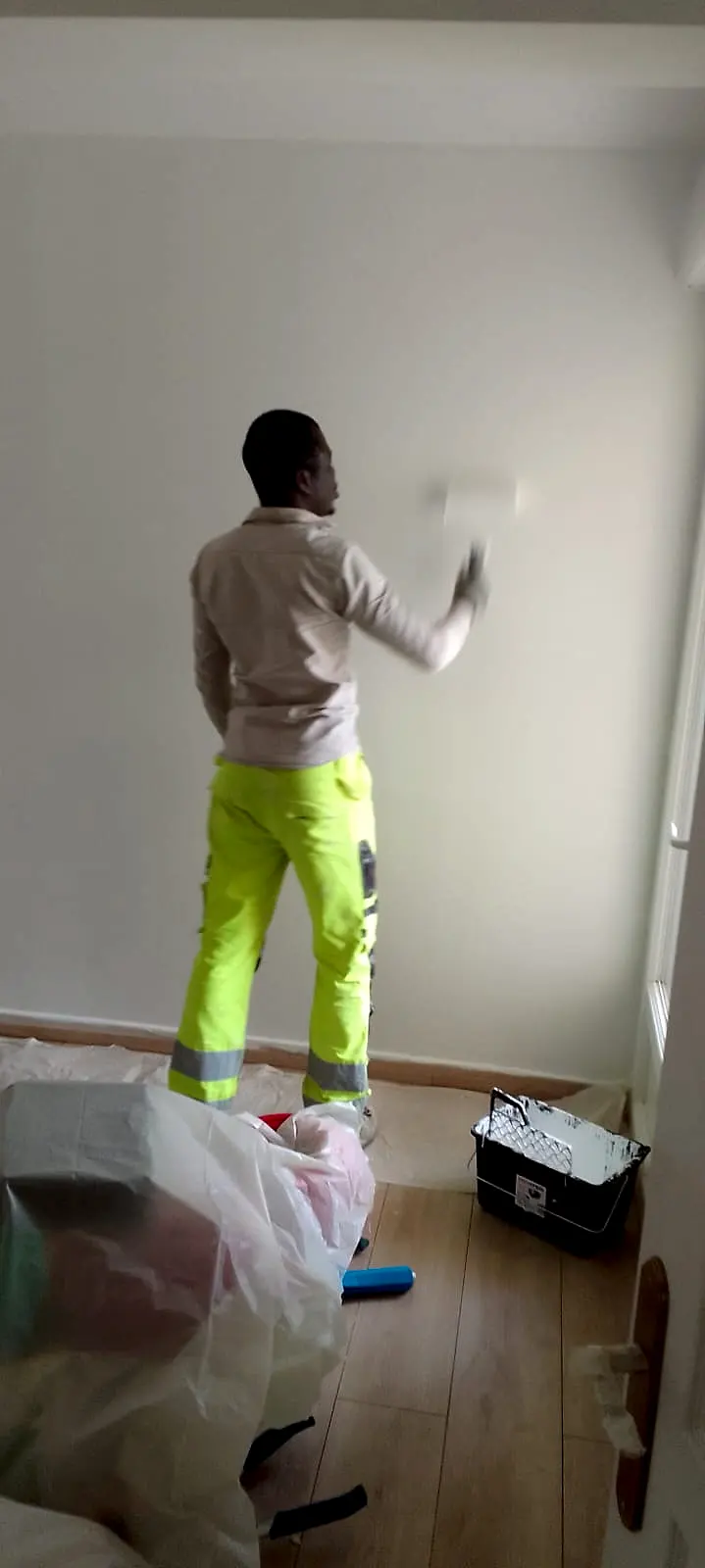 Peinture et finitions — chantier BAT-ELECTRIQUE 8