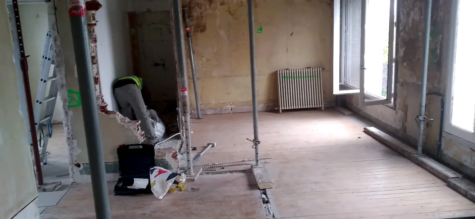Démolition et curage — chantier BAT-ELECTRIQUE 4